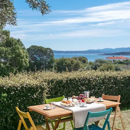 Sardegna E Casa Laura Nyaraló